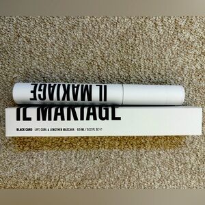 *NIB* BLACK CARD MASCARA
LIFT, CURL & LENGTHEN MASCARA
